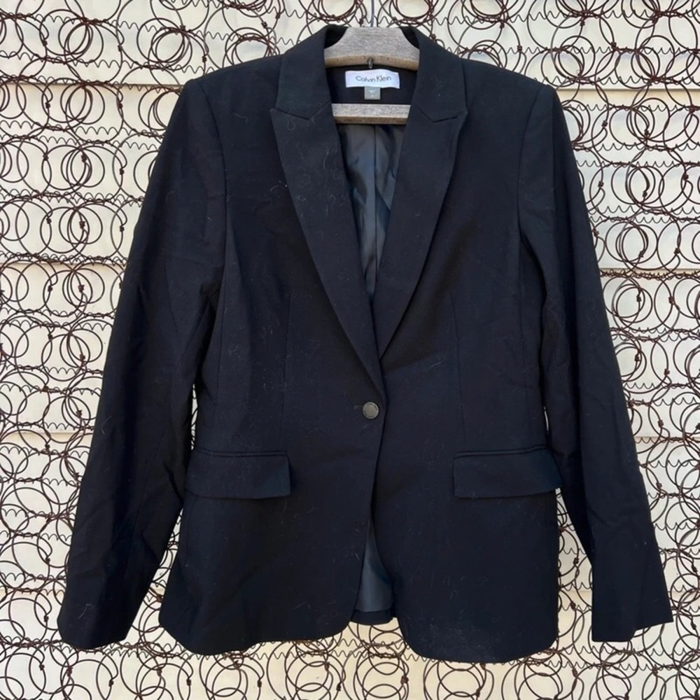 Calvin Klein Women's Elegant Black Suit Jacket